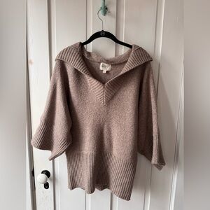 Hooded v-neck sweater with 3/4 sleeve. Size L, never worn